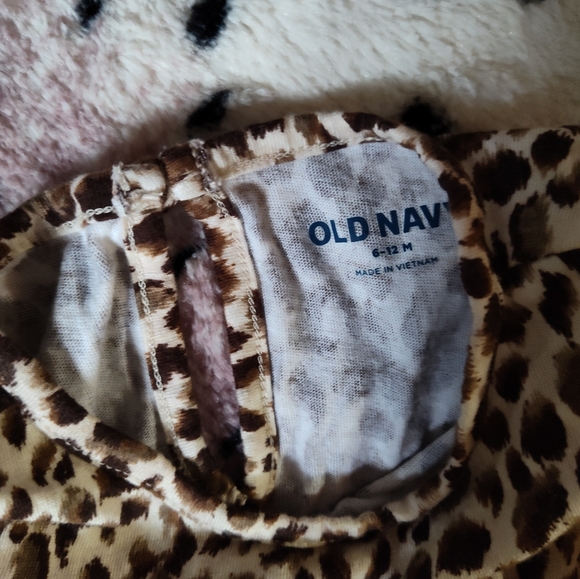 Infant cheetah pant bodysuit - Picture 4 of 4